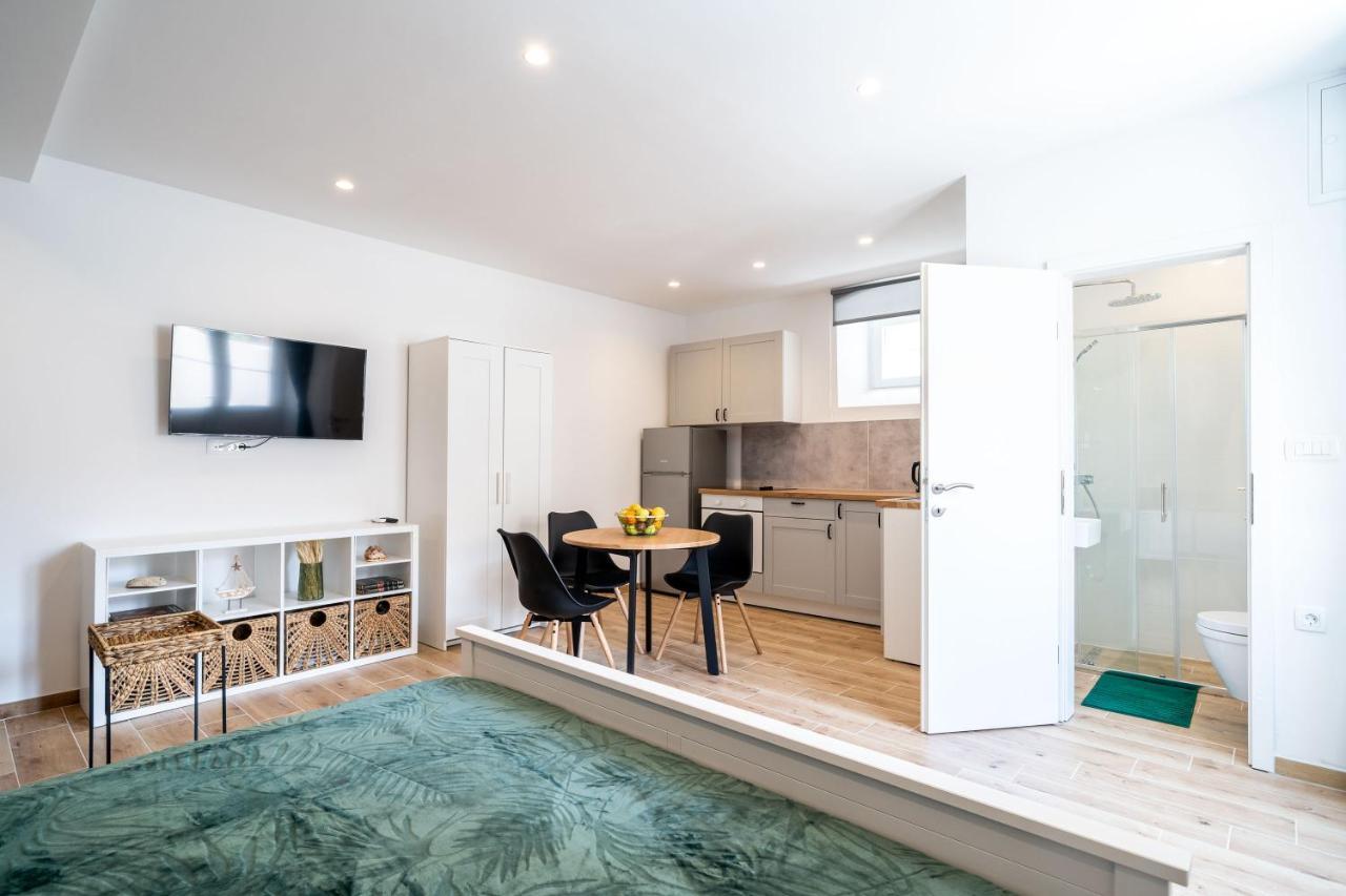 Apartments Marta ツァヴタット エクステリア 写真
